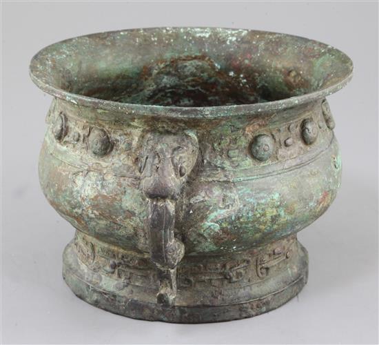 A large Chinese archaic bronze ritual food vessel, Gui, early Western Zhou dynasty, 11th/10th century B.C., 26cm, repairs